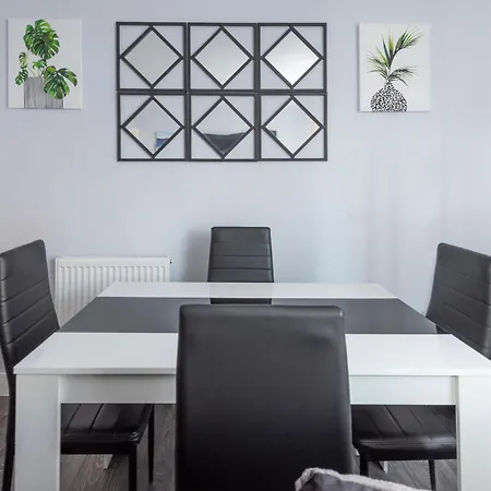 Stylish Elegant New Flat 5 Min From Elizabeth Line Apartment London Exterior photo